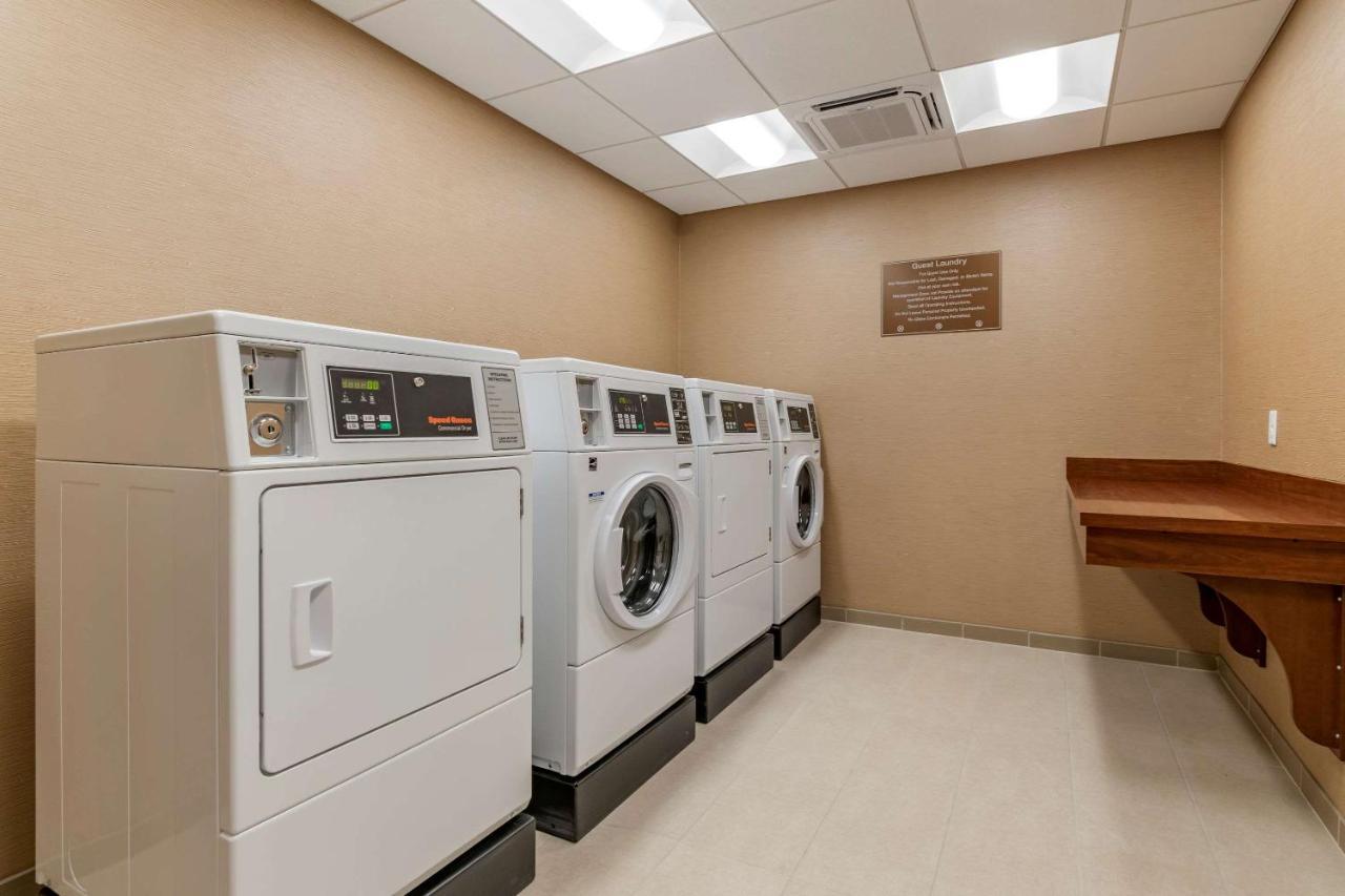 Comfort Suites Camp Hill-Harrisburg West Bagian luar foto
