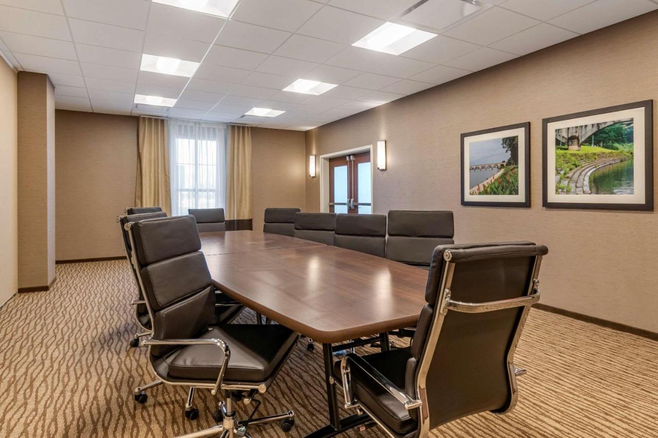 Comfort Suites Camp Hill-Harrisburg West Bagian luar foto