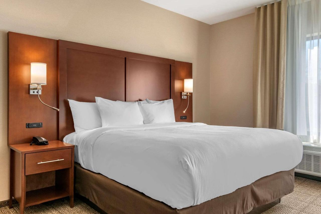 Comfort Suites Camp Hill-Harrisburg West Bagian luar foto